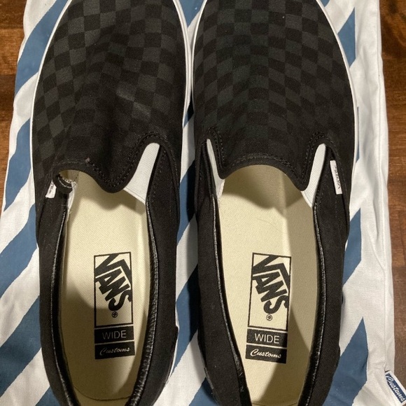 Vans Men's Black and Gray Checkered Slip-On Sneakers - Picture 5 of 14